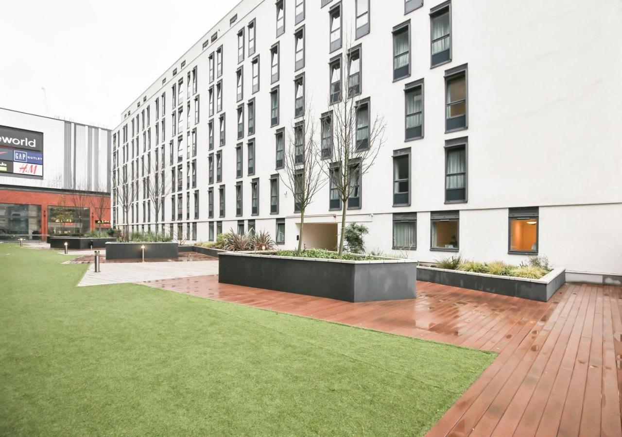 Sterling Court In Wembley Apartment London Exterior photo